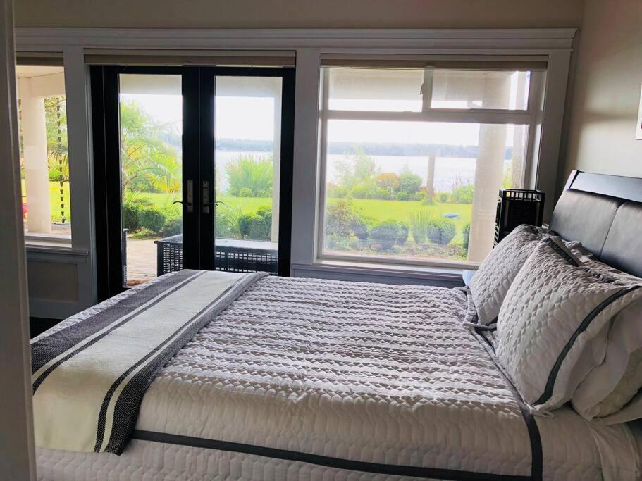 Saanichton Waterfront 2Br Suite With Superb Views Esterno foto