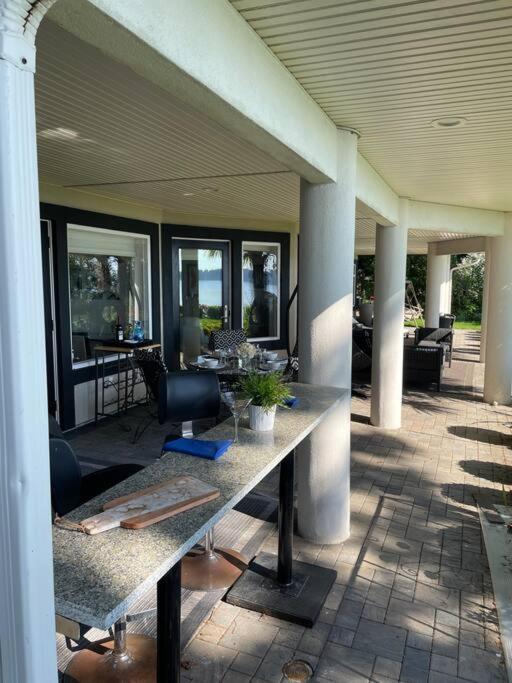 Saanichton Waterfront 2Br Suite With Superb Views Esterno foto