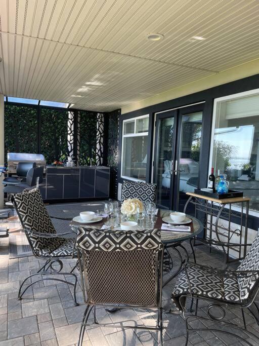 Saanichton Waterfront 2Br Suite With Superb Views Esterno foto