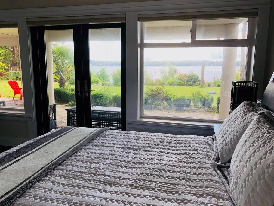 Saanichton Waterfront 2Br Suite With Superb Views Esterno foto